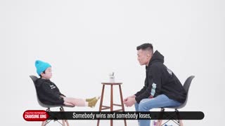 Маленький мальчик берёт интервью у Корейского Зомби