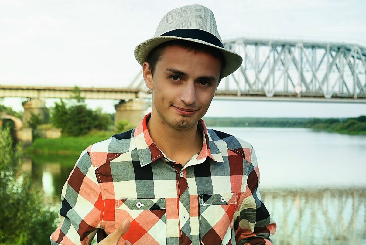 Антон Олейник фотография #15