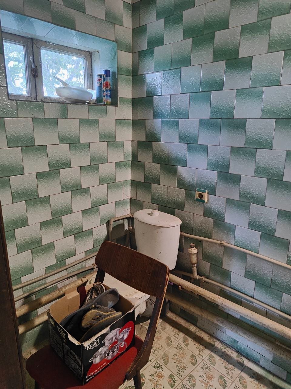 🏡 Продаётся дом — ул. 2-я Керамическая, Луганск 🏠 Общая площадь 74 м² 📐 Участок 6,8 соток 🏗 Дом из мергеля, облицован кирпичом 💡 В доме проведены вода, свет, газ 🌿 Ровный участок, возможность организовать парковочные места 🏚 Имеются хозяйственные постройки 📍 Удобное расположение — легко добраться в любую точк...